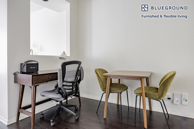 13603 Marina Pointe Dr unit FL5-ID1330, Marina Del Rey, CA 90292 - photo 6