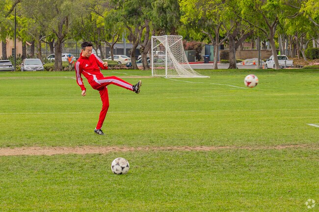 Hicks Canyon Community Park is a great park for sports.