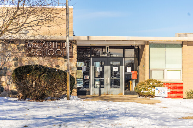 Macarther Echo Elementary School