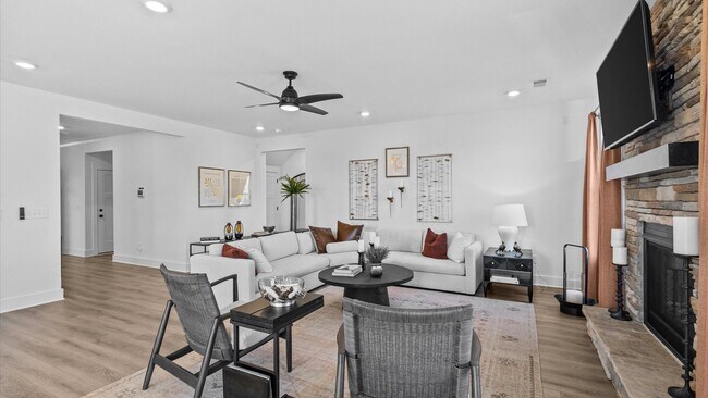 155 Kayfield Farms Dr, Anderson, SC 29621 - photo 4