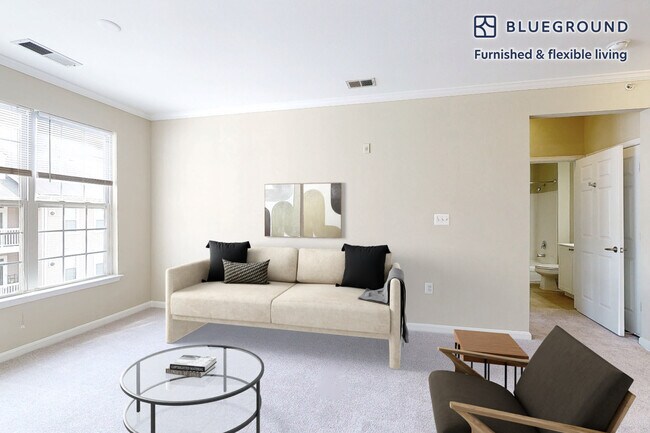 2350 26th Ct S unit FL3-ID4148A, Arlington, VA 22206 - photo 2