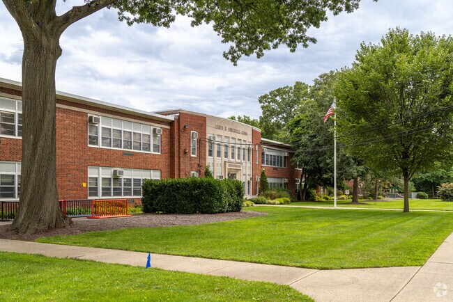 Somerville Elementary School