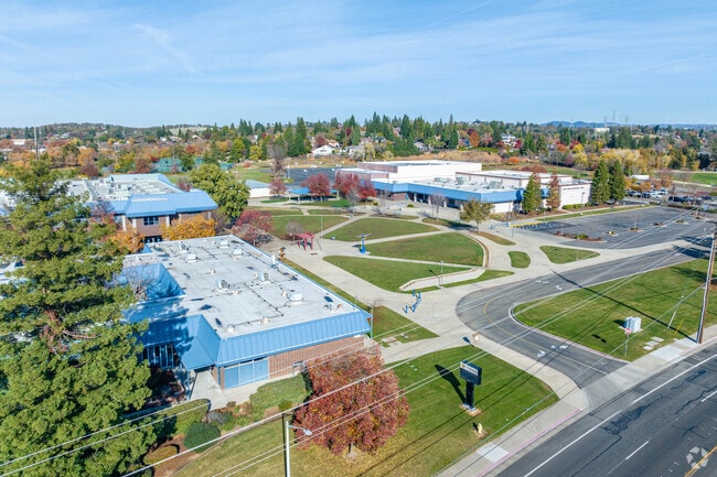 Traffic drop off at Folsom Middle School.