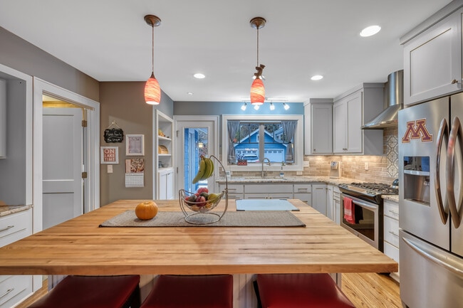 5050 Manitou Rd, Excelsior, MN 55331 - photo 5