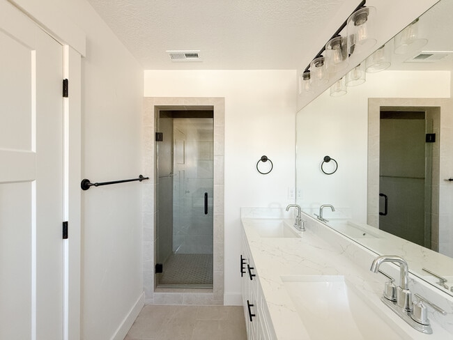 1893 N 70 W, Tooele, UT 84074 - photo 4