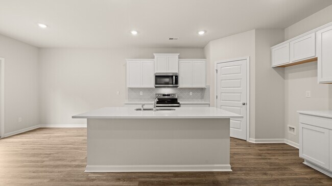 620 Lobelia Way, Locust Grove, GA 30248 - photo 6