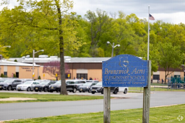 Brunswick Acres Elementary School offers education in South Brunswick.
