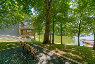401 Harbour Town Dr, Noblesville, IN 46062