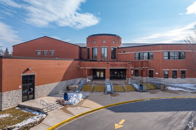 Maple Grove Elementary School gets a B- from Niche.