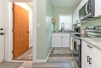 321 W Lapeer St, Lansing, MI 48933