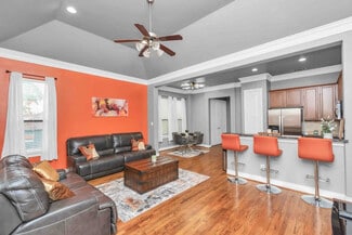 2521 St Emanuel St Unit ID1047945P, Houston, TX 77004