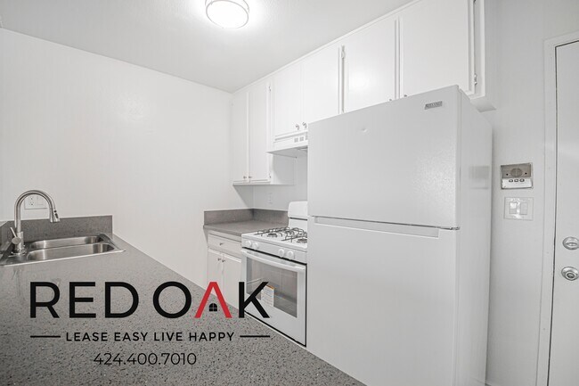706 McDonald Ave unit 304, Los Angeles, CA 90744 - photo 6