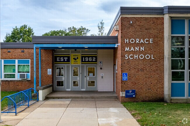 Students of Ashland can attend Horace Mann Elementary School.