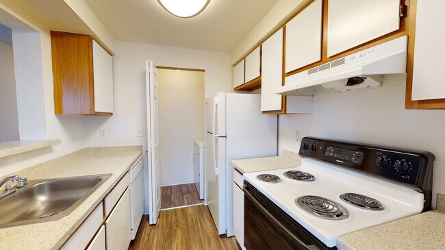 Brier Woods, Federal Way, WA 98003 - photo 5