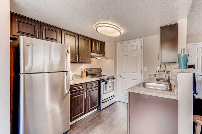 Village on Cypress, Thornton, CO 80229 - photo 5