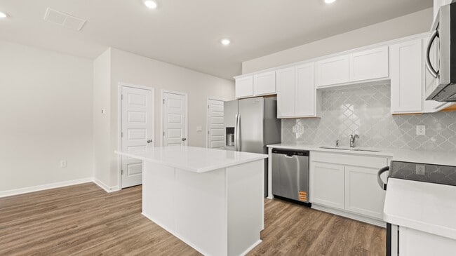 128 Kenmore Cir, Perry, GA 31069 - photo 3