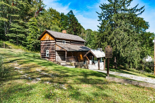 The historic Staymate Cabins in  Murrysville, PA is a tourist attraction every year.