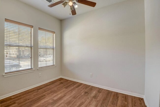 328 Regency Dr, Allen, TX 75002 - photo 4