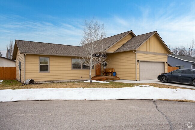 Single-family homes are plentiful in Evergreen located close to schools and the commercial area of the city.