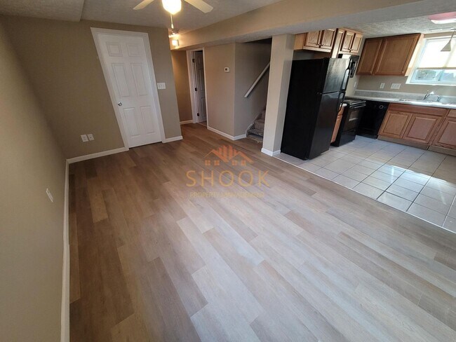 1707 Ferry St unit 1707 Ferry St Apt B, Lafayette, IN 47901 - photo 2