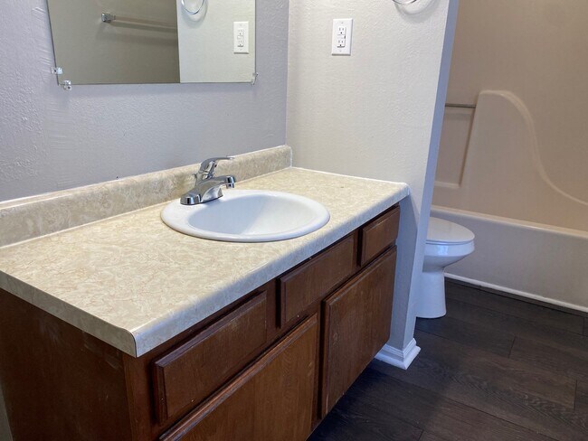 294 Tinker Hill Cove unit B, Jackson, TN 38305 - photo 5