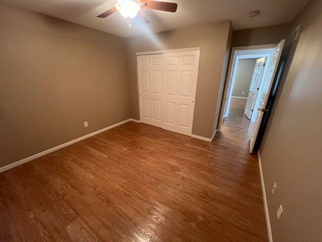 425 Station Crossing unit 427, Waterloo, IL 62298 - photo 6
