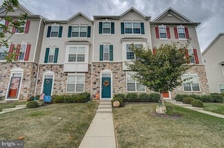 476 N Palace Dr, Glassboro, NJ 08028