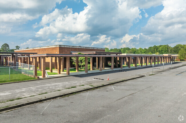 Crosswell Drive Elementary School is centrally located near residential neighborhoods.