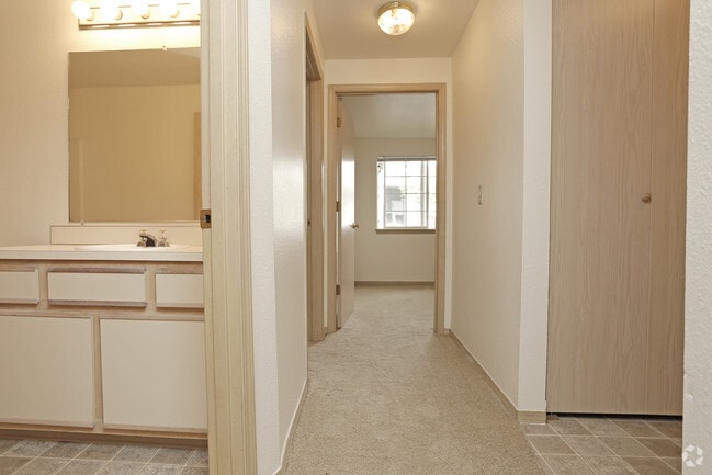 Meadows Apartments, Albany, OR 97322 - photo 6