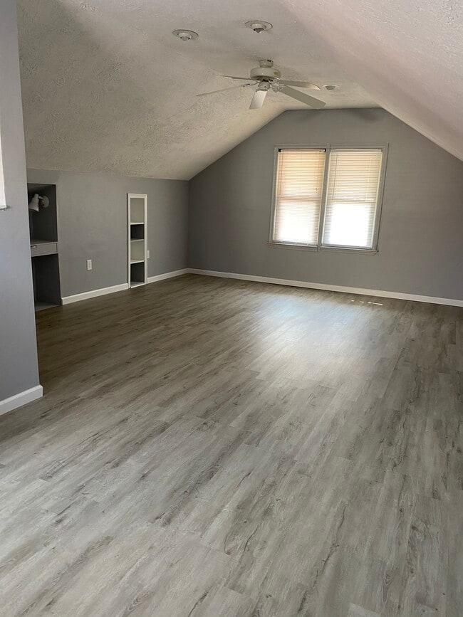 11448 Columbia, Redford, MI 48239 - photo 4