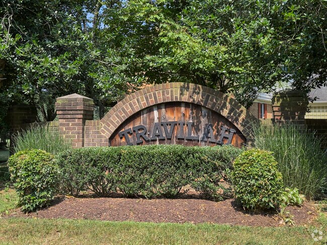 Welcome to the peaceful Travilah neighborhood.