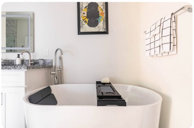 Primary Bathroom Tub