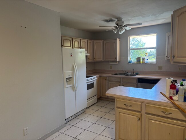 1325 Drew St, Clearwater, FL 33755 - photo 2