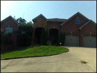 111 Chelle Ln, Little Rock, AR 72223