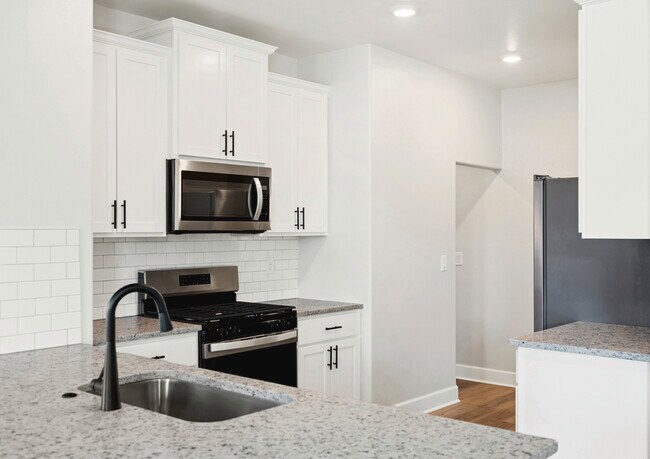 3009 Evyn Blvd unit 37002057, Mustang, OK 73064 - photo 4