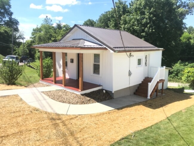 83 Prospect Ave, Franklin, PA 16323 - photo 5