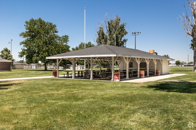 A large pavilion provides covered space to eat at Hooper Park.