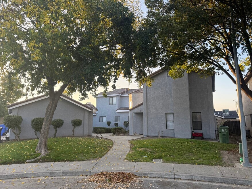 3661 La Mancha Place, Turlock, CA 95382 - photo 1