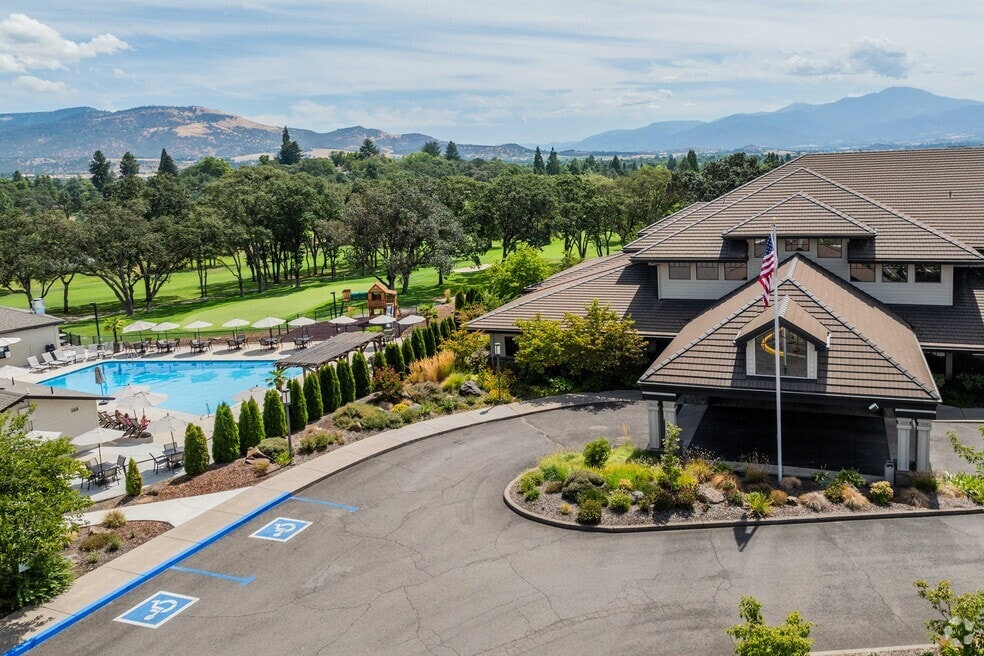 NH_Rogue Valley_551136_P2_V1_MD_090624