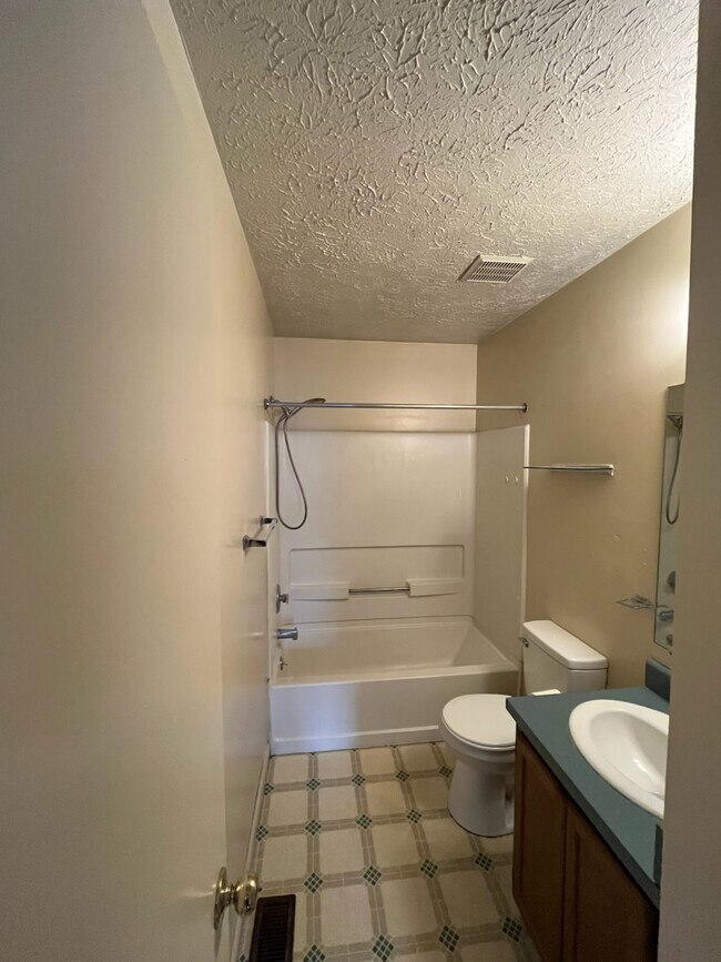 4864 National Rd unit 1C, Triadelphia, WV 26059 - photo 5