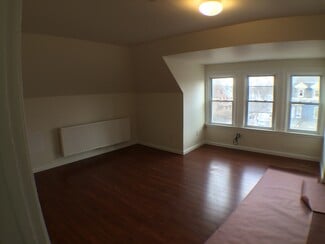 5647 Hampton St Unit 3, Pittsburgh, PA 15206