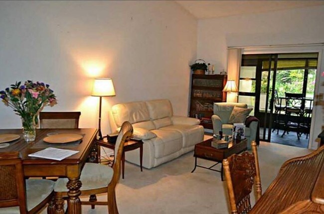 1320 Daffodil Place unit 7, Dunedin, FL 34698 - photo 4