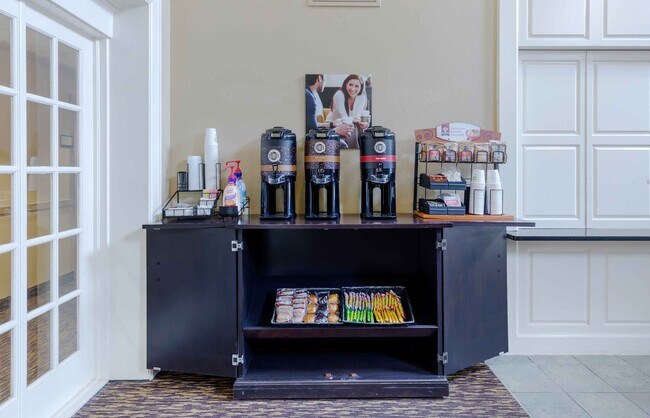 4105 Sycamore Dairy Rd, Fayetteville, NC 28303 - photo 7