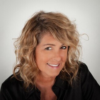 Carrie Lee