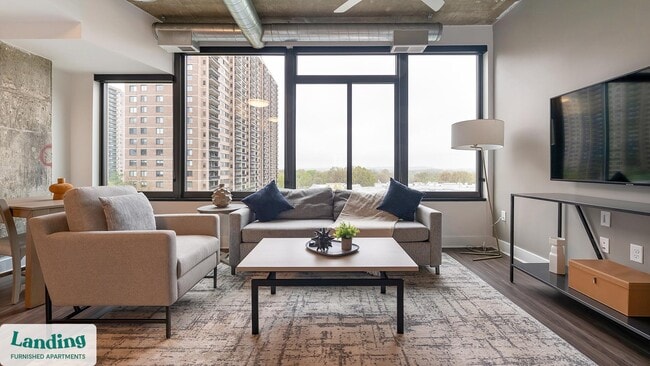 5201 Leesburg Pike unit 641, Falls Church, VA 22041 - photo 3