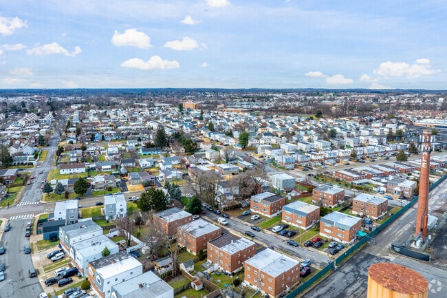 Enjoy living in the tight-knit suburban community of Somerton.