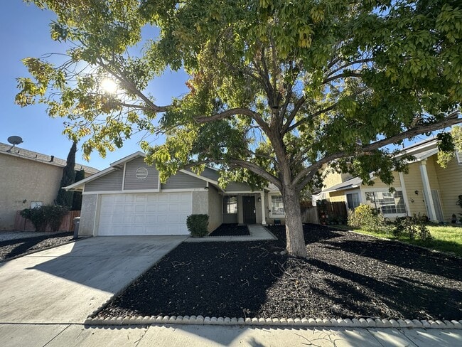 4732 Katrina Place, Palmdale, CA 93552 - photo 2