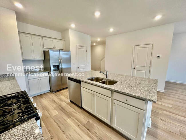 4281 Marsha St, Doraville, GA 30360 - photo 3