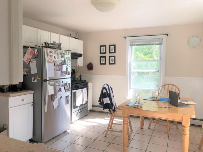 279 Pearl St unit 2L, Cambridge, MA 02139 - photo 2