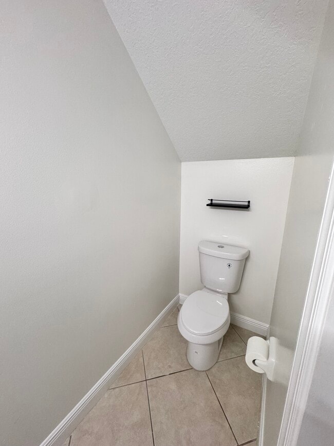 1/2 bath